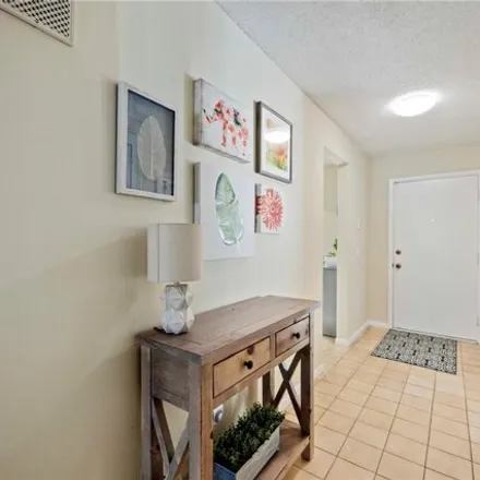 Image 4 - Longwater Chase, The Meadows, Sarasota County, FL 34235, USA - Condo for sale