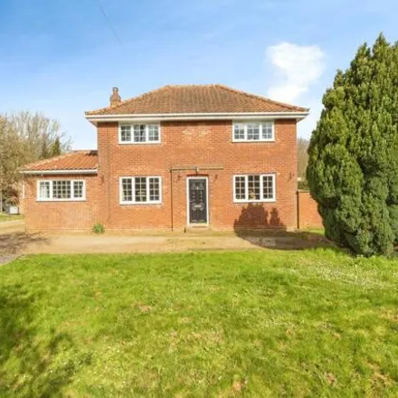 Buy this 5 bed house on Norwich Road in Hethersett, NR9 3AS