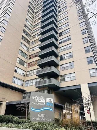 Image 1 - Shoreline Towers, 6301 North Sheridan Road, Chicago, IL 60660, USA - Condo for sale