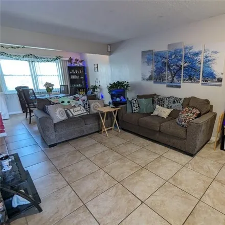 Image 7 - 3601 Lake Bayshore Drive, South Bradenton, FL 34205, USA - Condo for sale