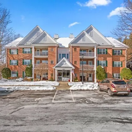 Buy this 1 bed condo on 401 Plumbridge Court in Lutherville, Mays Chapel North