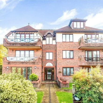 Image 9 - Kings Chace View, Crofton Way, London, EN2 8HX, United Kingdom - Apartment for sale