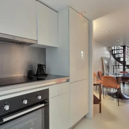 Rent this 2 bed apartment on 11 Cité de Trévise in 75009 Paris, France