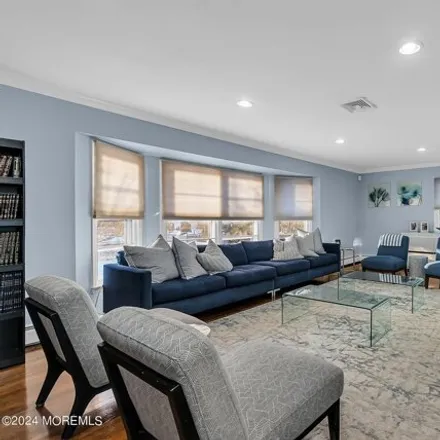 Image 4 - 561 Monmouth Road, West Long Branch, Monmouth County, NJ 07764, USA - House for sale