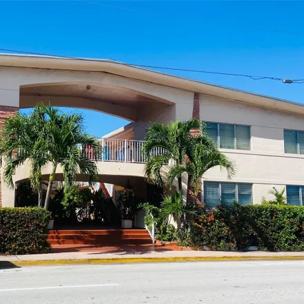 Image 6 - 7820 Harding Avenue, Miami Beach, FL 33141, USA - Condo for rent