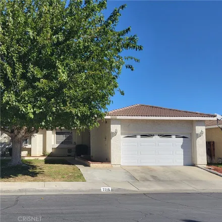 Buy this 3 bed house on 2315 Scott Avenue in Palmdale, CA 93550