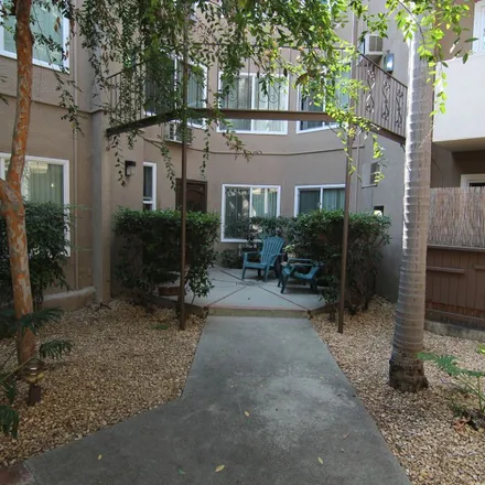 Image 3 - Robertson & Clifton, North Robertson Boulevard, Beverly Hills, CA 90211, USA - Apartment for rent