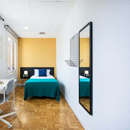 Rent this 1 bed room on Calle de Alberto Aguilera in 70, 28015 Madrid