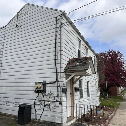 Image 3 - 301 2nd Avenue, City of Watervliet, NY 12189, USA - House for sale
