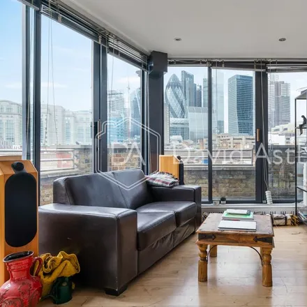 Image 1 - Saxon House, 56 Commercial Street, Spitalfields, London, E1 6RW, United Kingdom - Apartment for rent