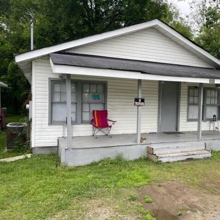 Buy this 3 bed house on 993 Deason Avenue in Hattiesburg, MS 39401