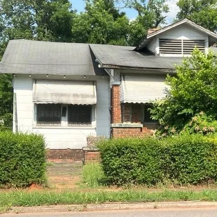 Buy this 3 bed house on 2 18th Avenue Southwest in Birmingham, AL 35205