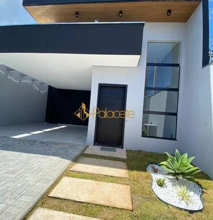 Buy this 2 bed house on Rua Nadir de Souza Rezende in Água Preta, Pindamonhangaba - SP