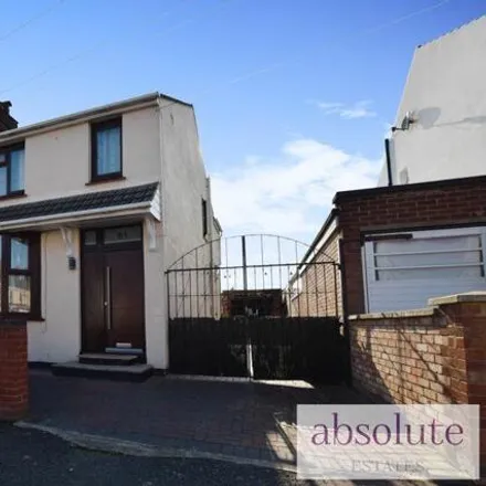 Buy this 3 bed duplex on Park Road in Kempston, MK42 8NY