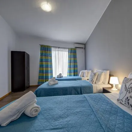 Rent this 4 bed apartment on 1701 Heerhugowaard
