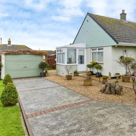 Buy this 3 bed house on Smarden Avenue in Lakes Road, Brixham