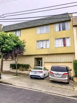 Rent this 2 bed apartment on 562 Lisbon Street in Daly City, CA 94014
