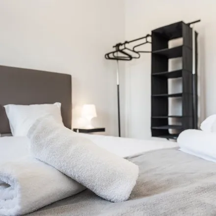 Rent this 3 bed house on Vila Nova de Gaia in Porto, Portugal