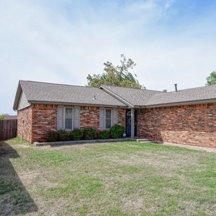 Buy this 3 bed house on 5117 Oak Valley Road in Oklahoma City, OK 73135