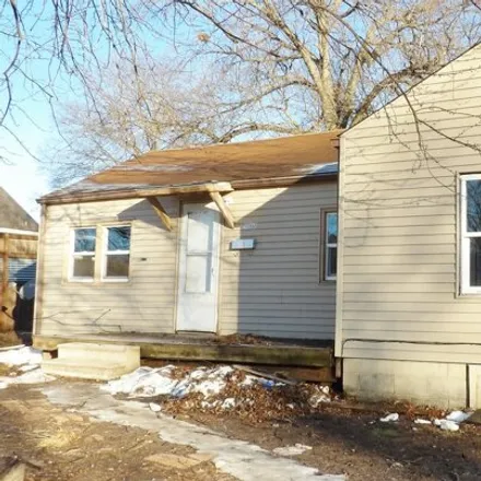 Buy this 2 bed house on 1369 East Harrison Street in Kirksville, MO 63501