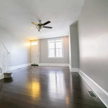 Image 2 - 1521 South Chadwick Street, Philadelphia, PA 19146, USA - Townhouse for rent