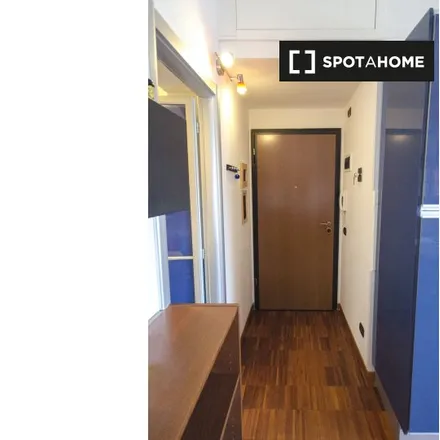 Image 2 - Via Fratelli Rosselli 6/2A, 40122 Bologna BO, Italy - Apartment for rent