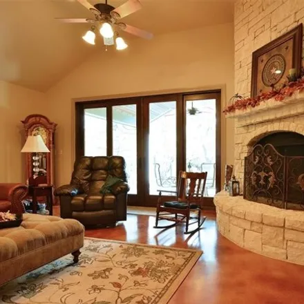 Image 5 - 1020 Soaring Eagle, Comal County, TX 78623, USA - House for sale