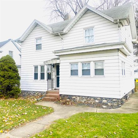 Rent this 3 bed house on 1114 Elmwood Avenue in Fort Wayne, IN 46805