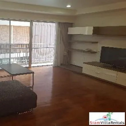 Rent this 3 bed apartment on Wattana Wittaya Academy in Soi Sukhumvit 21 Soi 3, Asok