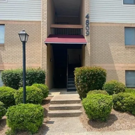 Buy this 3 bed condo on 4806 Spring Lake Drive in Charlotte, NC 28212