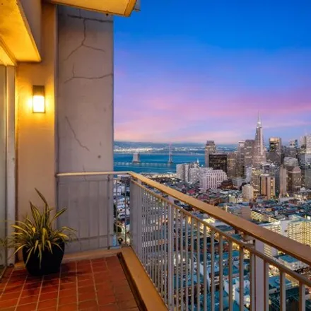 Image 5 - Royal Towers, Green Street, San Francisco, CA 94133, USA - Condo for sale