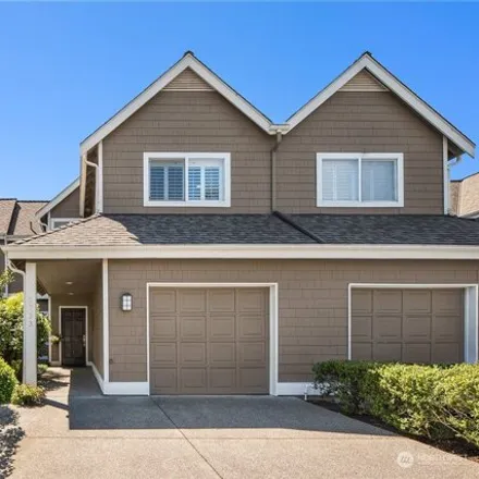 Buy this 2 bed house on 3726 101st Way Northeast in Kirkland, WA 98033