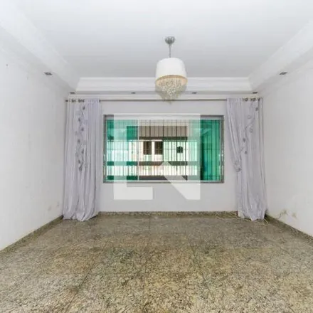Rent this 3 bed house on Rua Engenheiro Pinto Martins in Aricanduva, São Paulo - SP