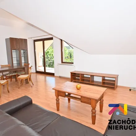Rent this 2 bed apartment on Uniwersytet Zielonogórski - Campus B in Ananasowa, 65-160 Zielona Góra