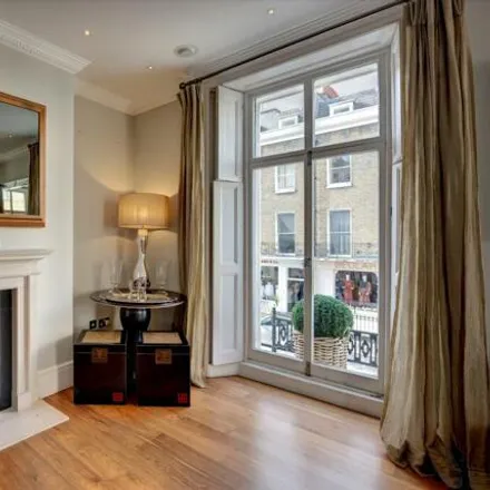 Image 7 - Summerill and Bishop, 58 Elizabeth Street, London, SW1W 9PB, United Kingdom - Apartment for sale