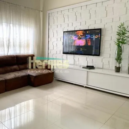 Buy this 3 bed house on Rua Sibipiruna in Dona Edith de Campos Fávero, Paulínia - SP