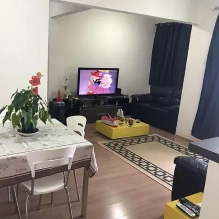 Buy this 2 bed apartment on Rua Luiz Lerco in Vivendas do Arvoredo, Londrina - PR