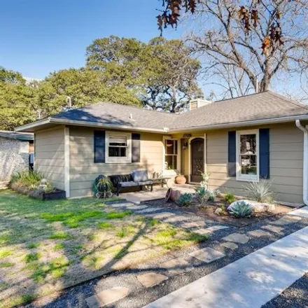 Rent this 3 bed house on 907 Jessie Street in Austin, TX 78704