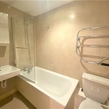 Rent this 1 bed apartment on 19 Collingham Place in London, SW5 0TF