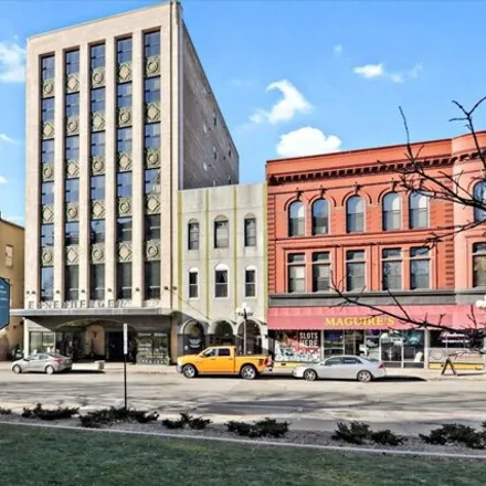 Buy this 2 bed condo on Bloomington Central Business District in East Douglas Street, Bloomington