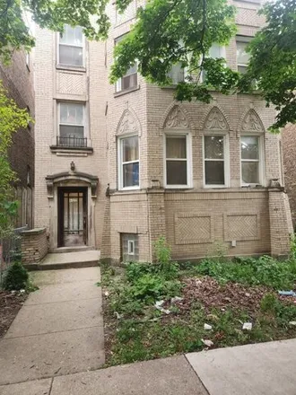Image 4 - 6422 N Rockwell St, Chicago, Illinois, 60645 - House for sale