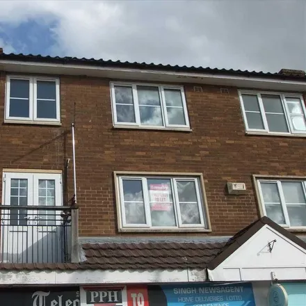 Rent this 3 bed apartment on Kingston Chip Ship in 81 Willoughby Road, Scunthorpe