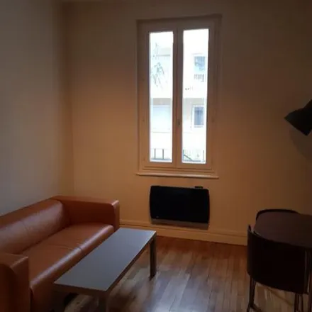 Image 9 - 33 Rue Varichon, 69008 Lyon, France - Apartment for rent