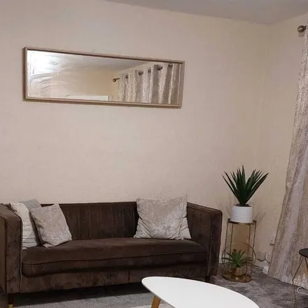 Rent this 3 bed house on Leeds in LS8 3HS, United Kingdom