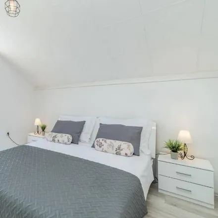 Rent this 3 bed house on Seget Gornji in Split-Dalmatia County, Croatia