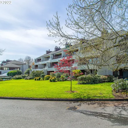 Buy this 1 bed condo on 5150 South Landing Drive in Portland, OR 97239