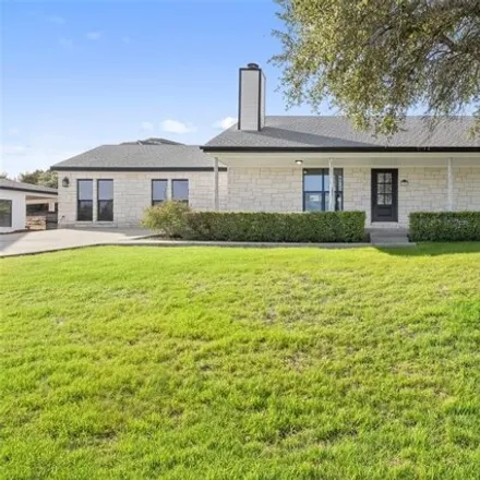 Image 2 - 708 Newport Drive, Briarcliff, Travis County, TX 78669, USA - House for sale