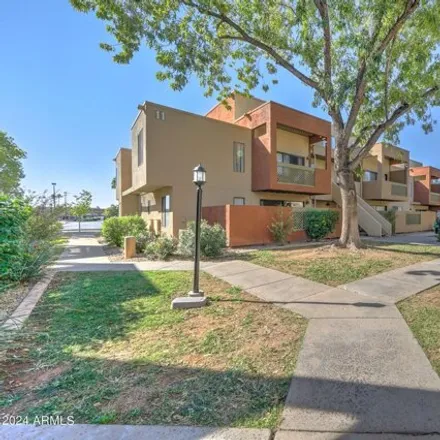 Image 1 - 3410 North Hayden Road, Scottsdale, AZ 85251, USA - Apartment for rent