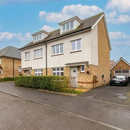 Buy this 4 bed duplex on Dixon Road in Basildon, SS16 5JW
