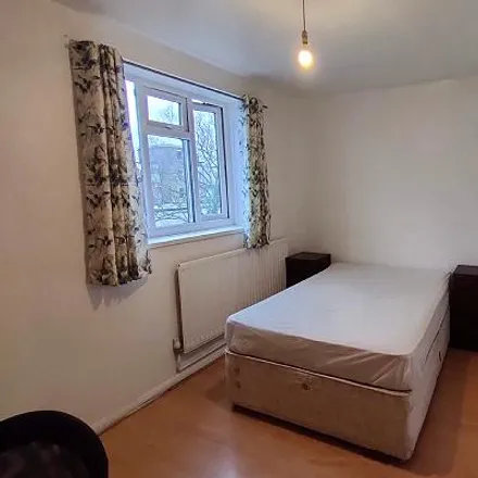 Image 3 - 37 Rectory Field Crescent, London, SE7 7DQ, United Kingdom - Room for rent